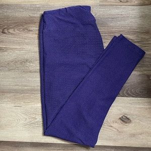 Purple and white polka dot tall and curvy (TC) lularoe leggings